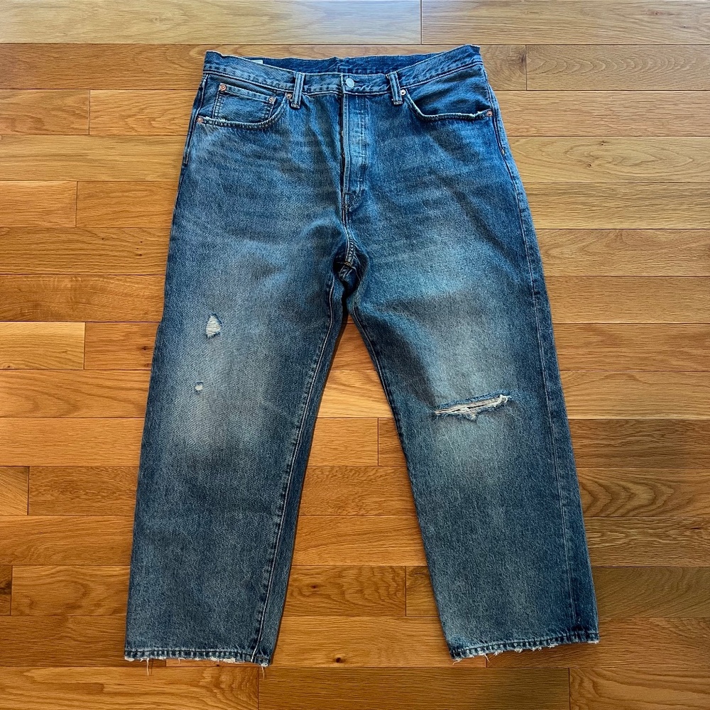 Gap 90's Loose Distressed Wide Leg Jean